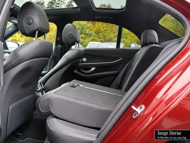 Mercedes-Benz E 400