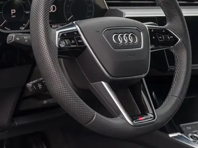 Audi Q8 e-tron