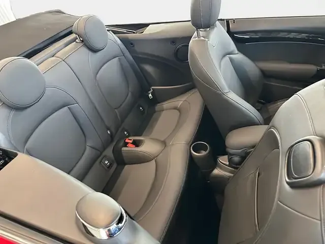MINI Cooper Cabrio