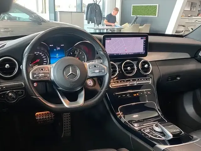 Mercedes-Benz C 220