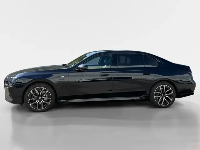 BMW 740