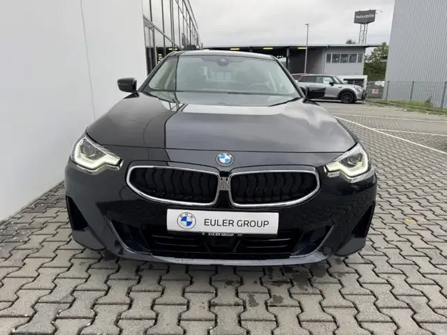 BMW 220