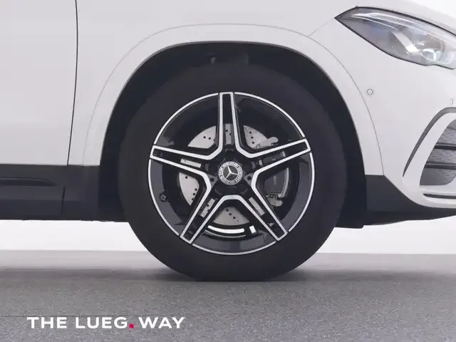 Mercedes-Benz GLA 200