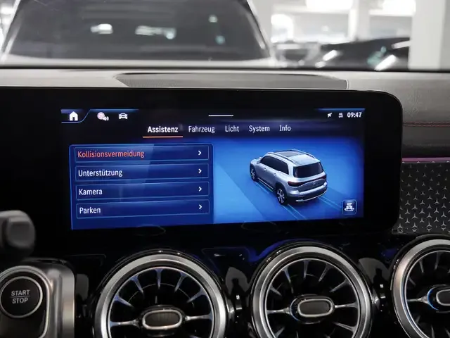 Mercedes-Benz EQB 300