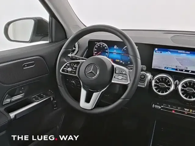 Mercedes-Benz EQB 250