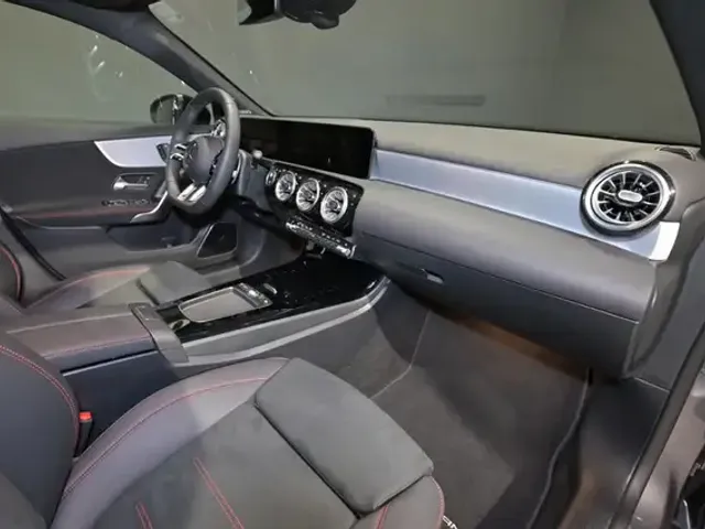 Mercedes-Benz A 35 AMG