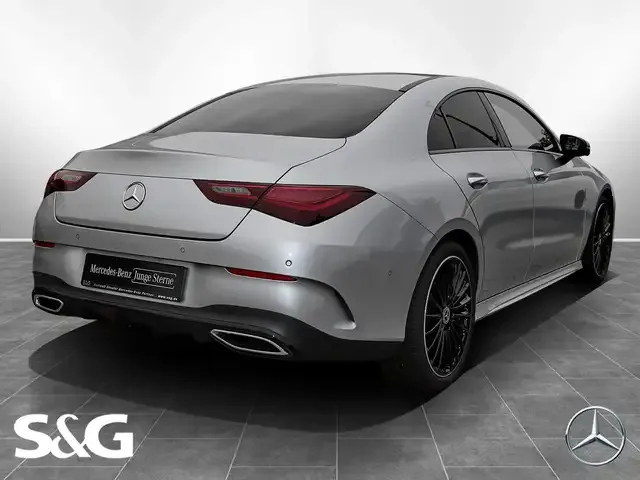 Mercedes-Benz CLA 200