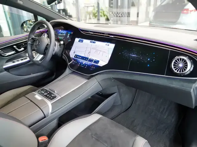 Mercedes-Benz EQE 300