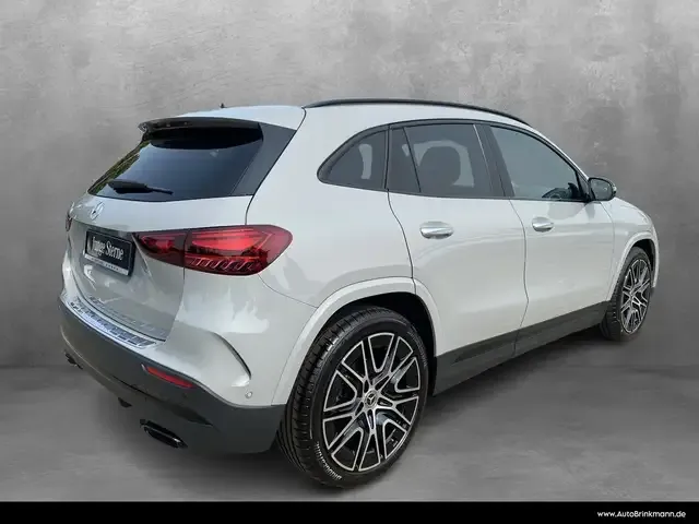 Mercedes-Benz GLA 200