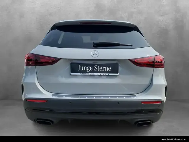 Mercedes-Benz GLA 200