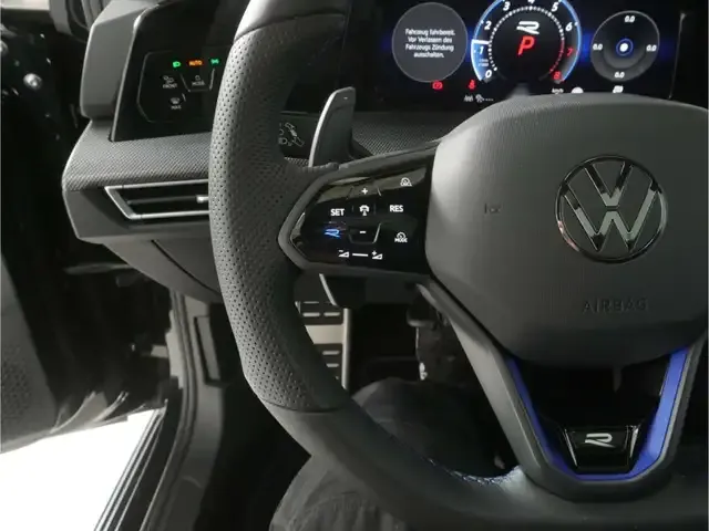 Volkswagen Golf R