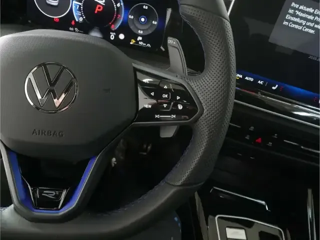 Volkswagen Golf R
