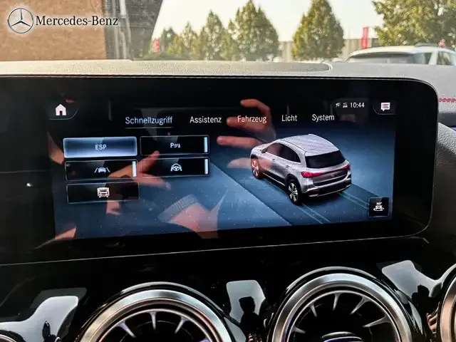 Mercedes-Benz EQA 250