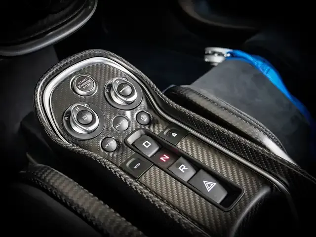 McLaren 620R