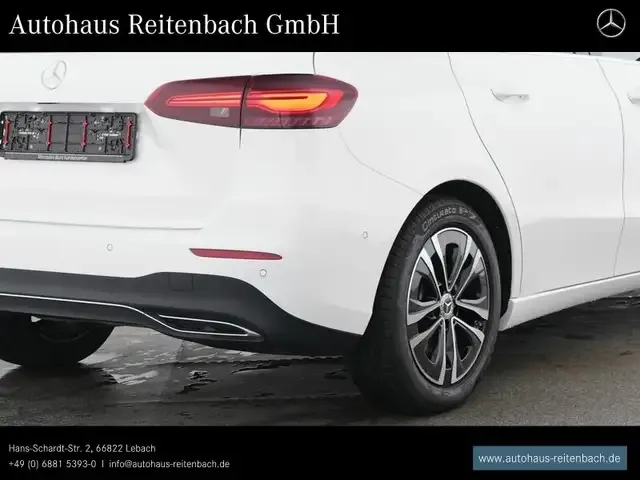 Mercedes-Benz B 200