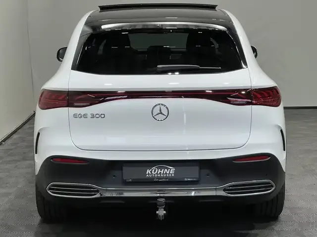 Mercedes-Benz EQE SUV