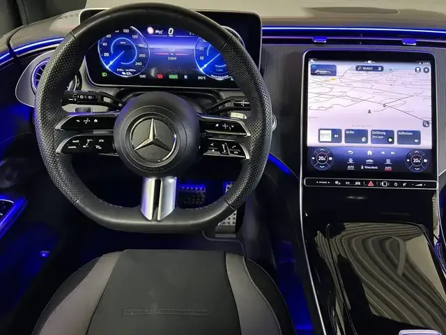 Mercedes-Benz EQE SUV