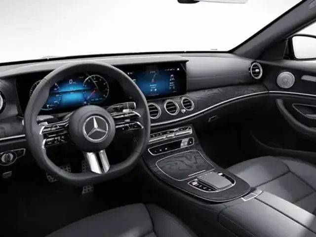 Mercedes-Benz E 200
