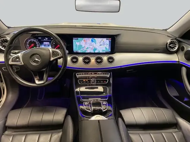 Mercedes-Benz E 200
