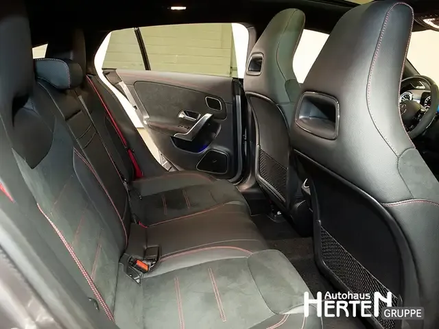 Mercedes-Benz CLA 35 AMG