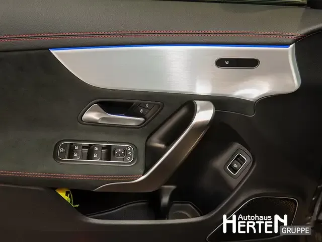 Mercedes-Benz CLA 35 AMG
