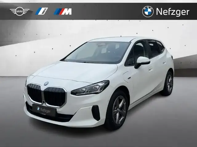 BMW 225