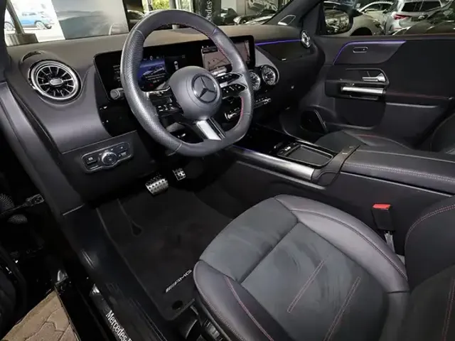 Mercedes-Benz B 180