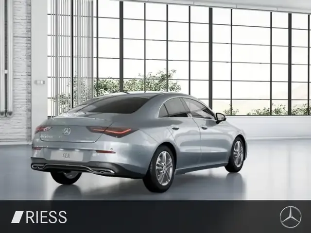 Mercedes-Benz CLA 250