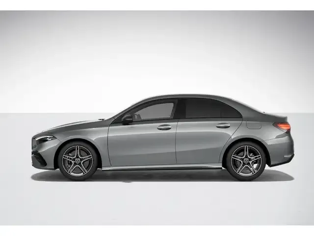 Mercedes-Benz A 220
