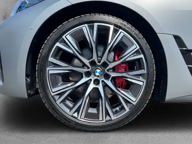 BMW 440