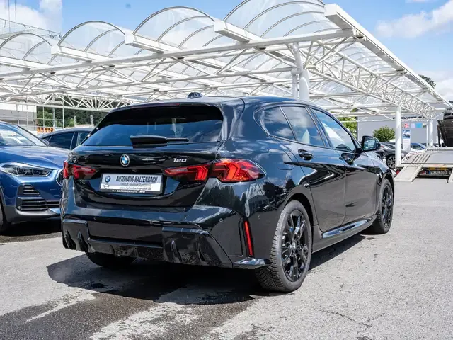 BMW 120