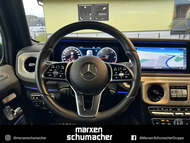 Mercedes-Benz G 400