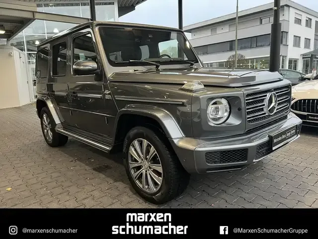 Mercedes-Benz G 400
