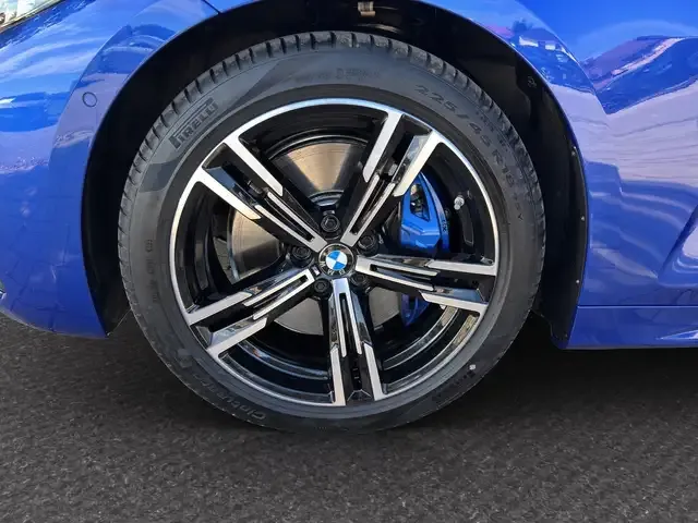 BMW 440