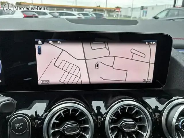 Mercedes-Benz EQA 300