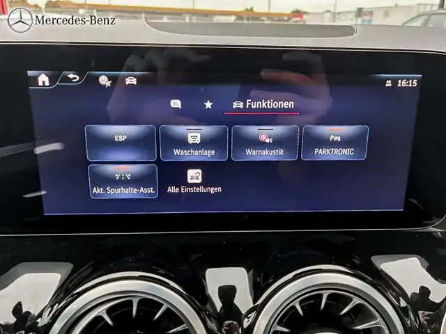 Mercedes-Benz EQA 300