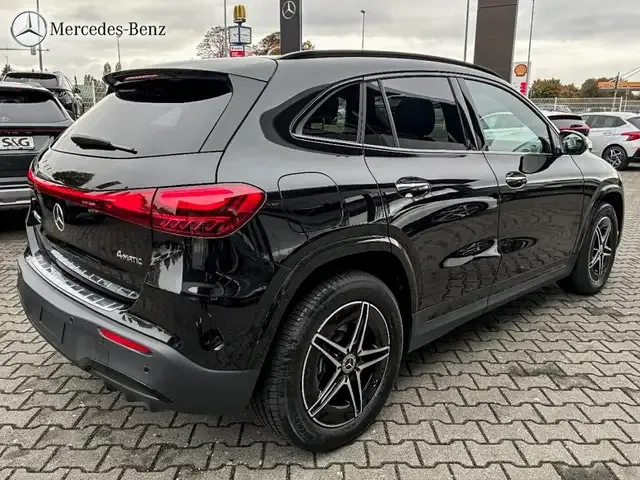 Mercedes-Benz EQA 300