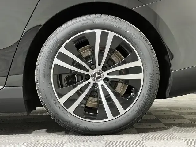 Mercedes-Benz EQE 350