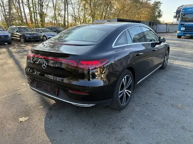 Mercedes-Benz EQE 350