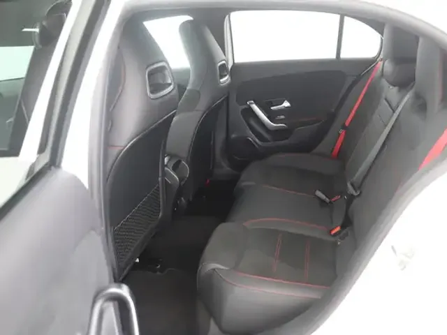 Mercedes-Benz A 35 AMG