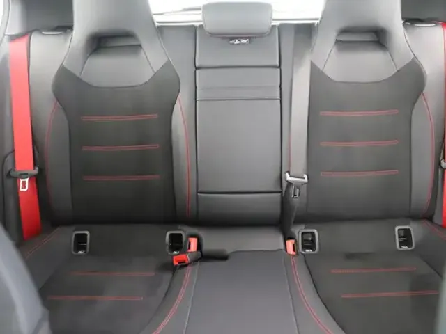 Mercedes-Benz A 35 AMG