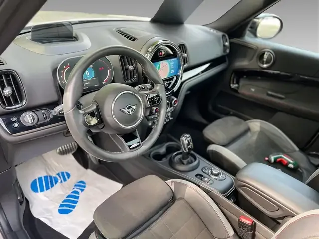MINI John Cooper Works Countryman