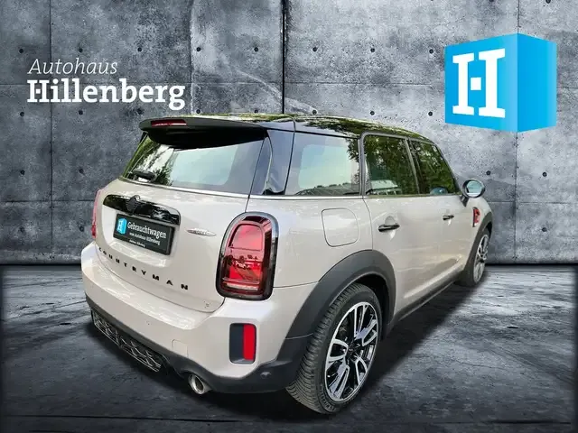 MINI John Cooper Works Countryman