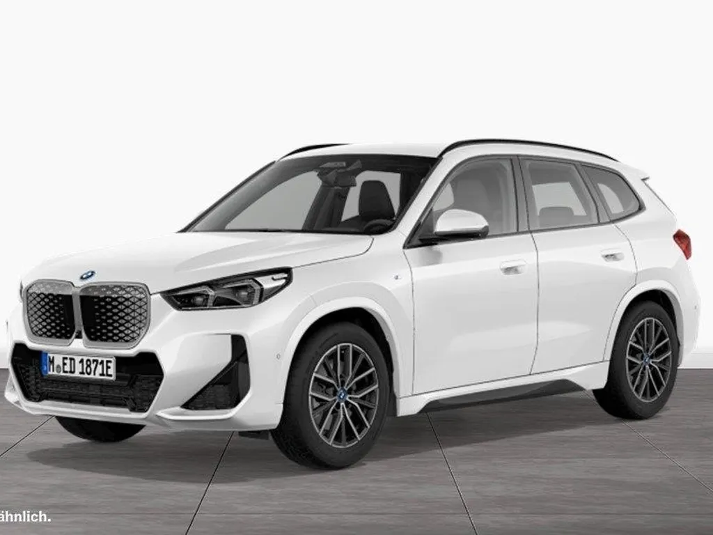 BMW iX1