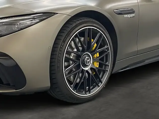 Mercedes-Benz SL 63 AMG