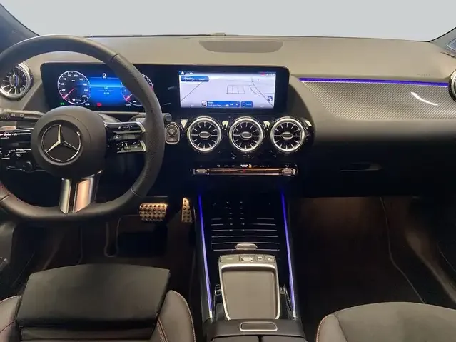 Mercedes-Benz GLA 180