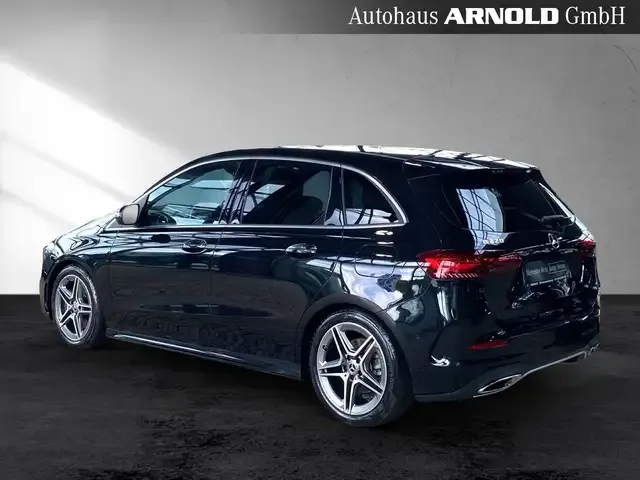 Mercedes-Benz B 220