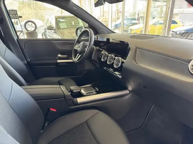 Mercedes-Benz B 250