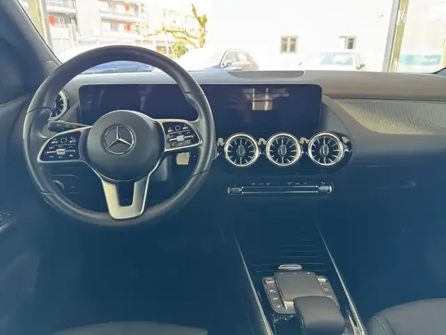 Mercedes-Benz B 250