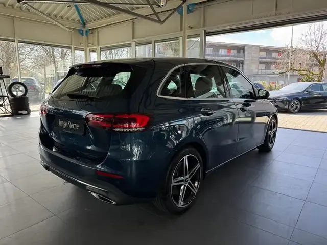 Mercedes-Benz B 250